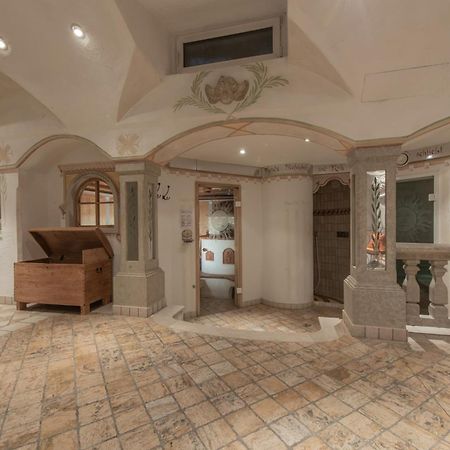 Hotel Al Sonnenhof Сан-Виджилио-ди-Мареббе Экстерьер фото