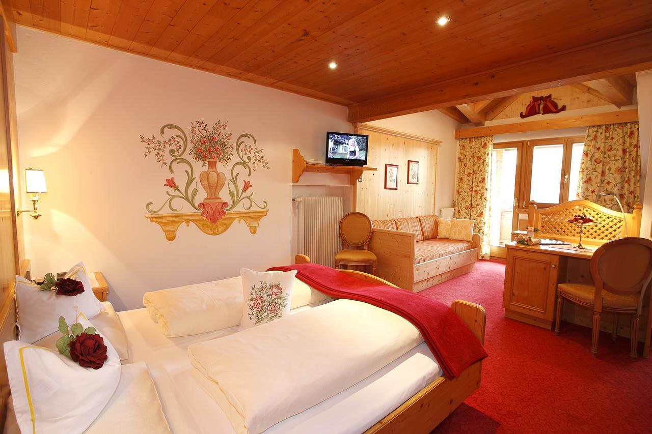 Hotel Al Sonnenhof Сан-Виджилио-ди-Мареббе Экстерьер фото
