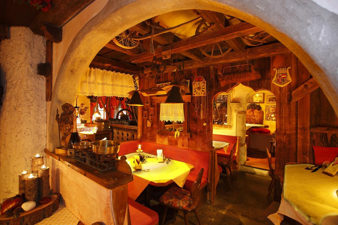 Hotel Al Sonnenhof Сан-Виджилио-ди-Мареббе Экстерьер фото