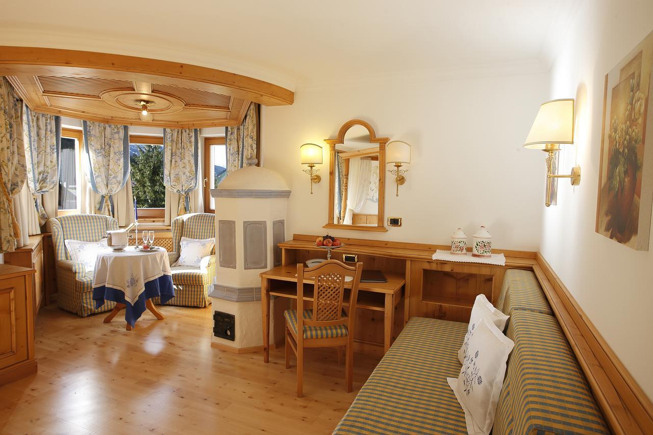 Hotel Al Sonnenhof Сан-Виджилио-ди-Мареббе Экстерьер фото