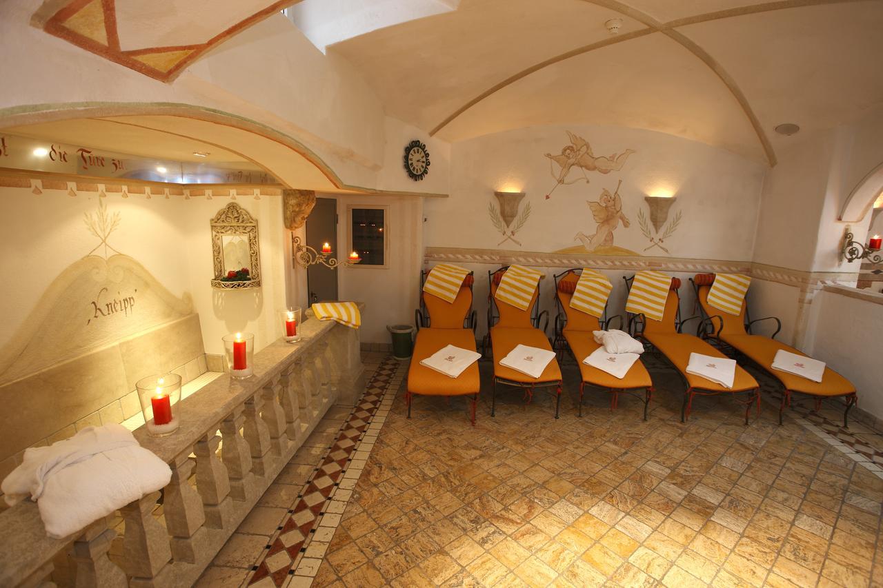 Hotel Al Sonnenhof Сан-Виджилио-ди-Мареббе Экстерьер фото