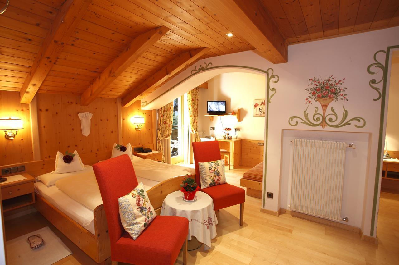Hotel Al Sonnenhof Сан-Виджилио-ди-Мареббе Экстерьер фото