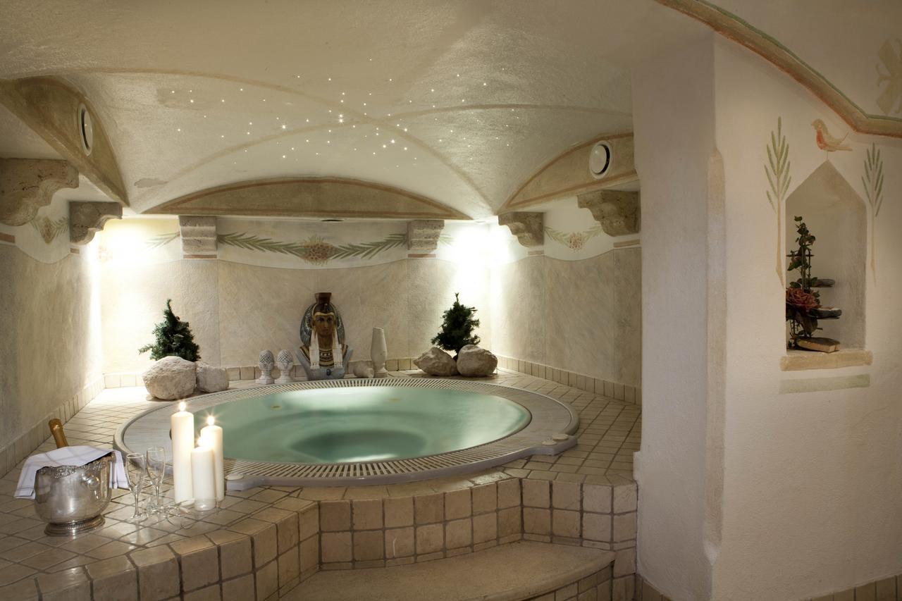 Hotel Al Sonnenhof Сан-Виджилио-ди-Мареббе Экстерьер фото