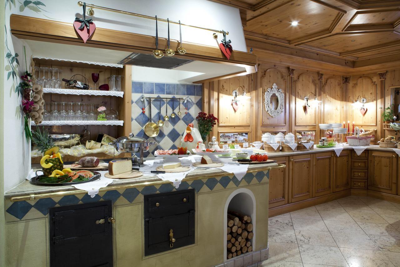 Hotel Al Sonnenhof Сан-Виджилио-ди-Мареббе Экстерьер фото