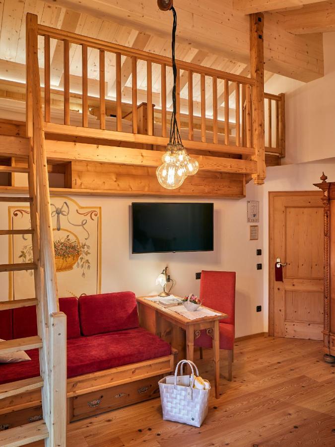 Hotel Al Sonnenhof Сан-Виджилио-ди-Мареббе Экстерьер фото
